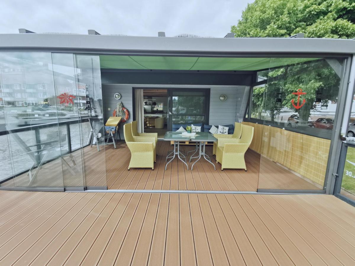 Hausboot Die Leseinsel Emden Exterior foto